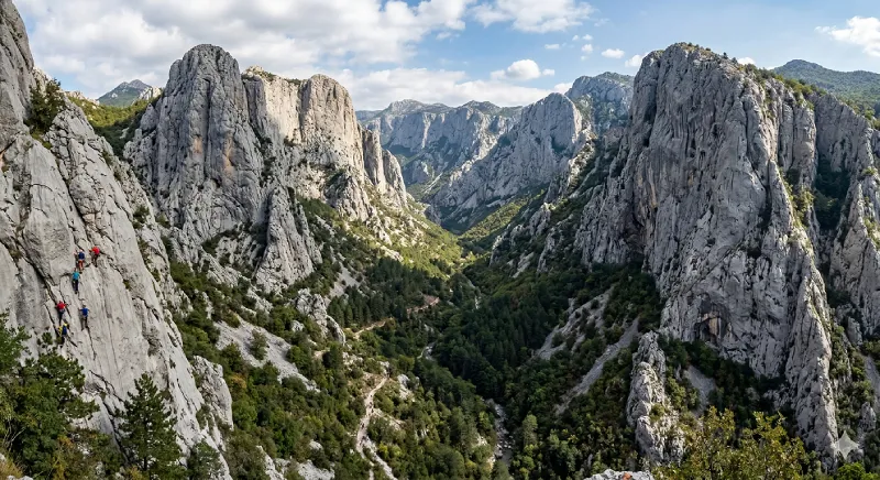 Paklenica canyon — dramatic limestone walls