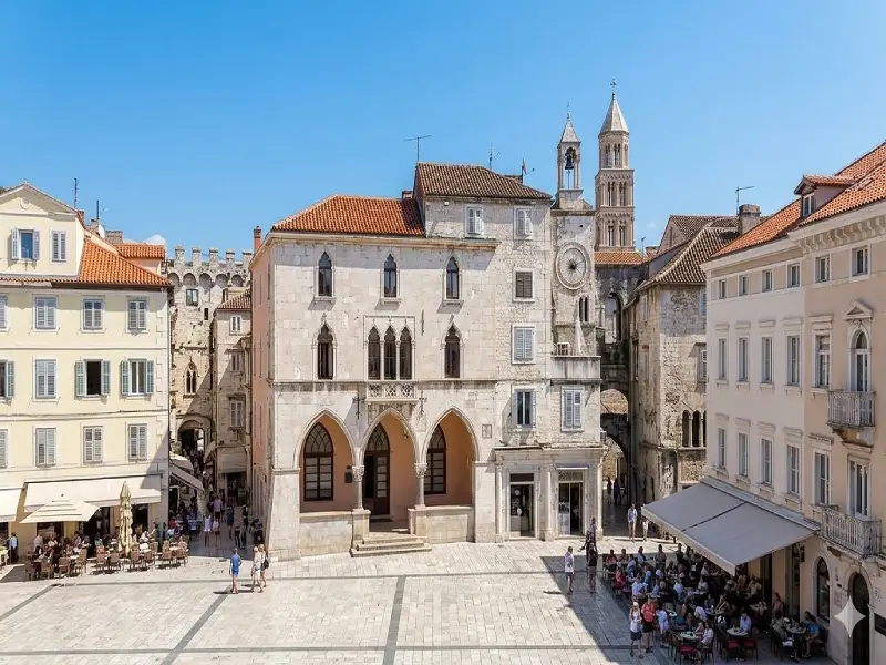 People's Square (Pjaca)